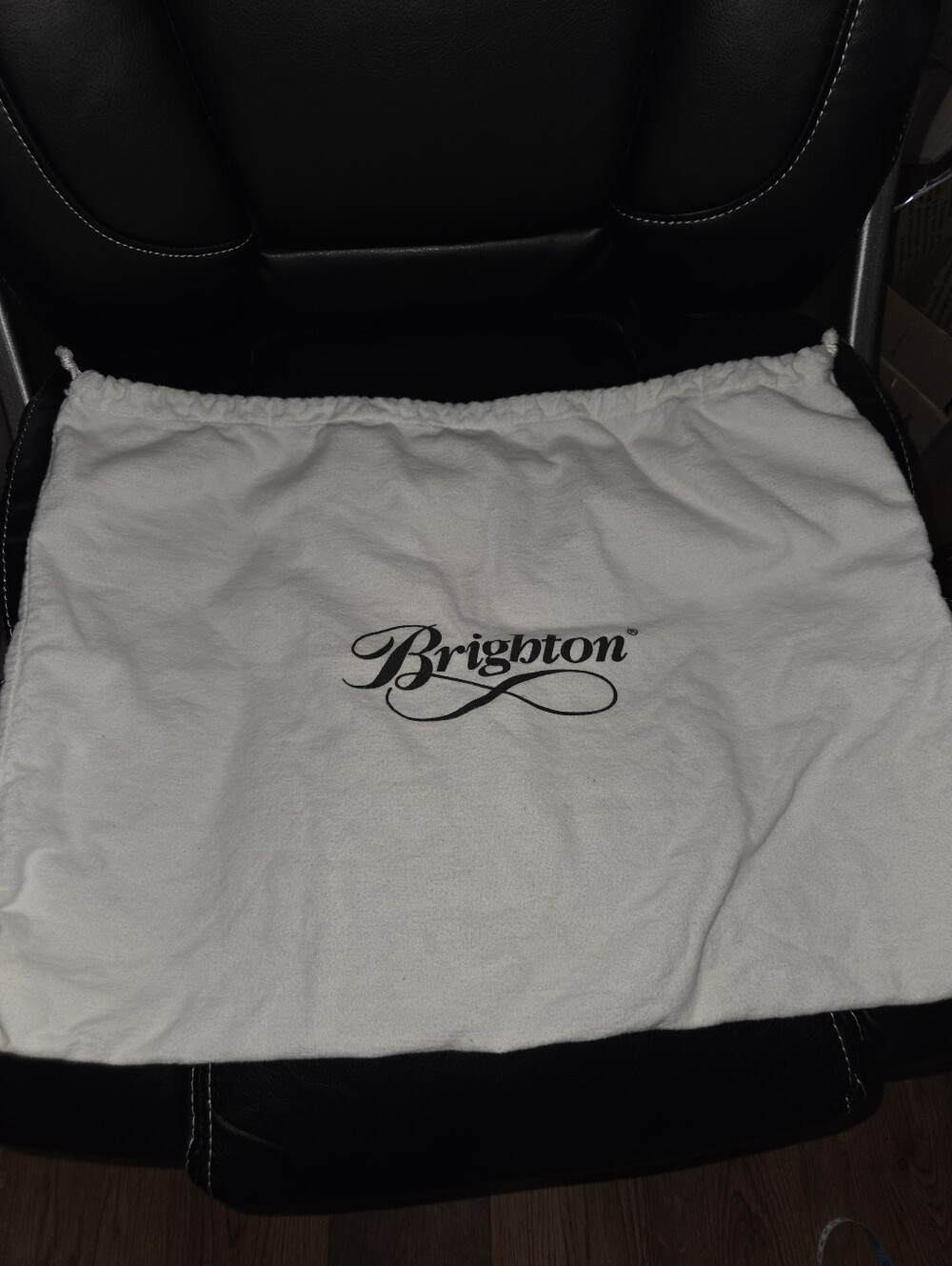Brighton White Cotton Drawstring Logo Dustbag